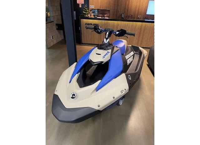 Sea-Doo spark trixx 2025 (demo)